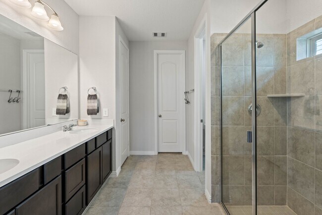 Building Photo - 519 Carina Gaze Dr