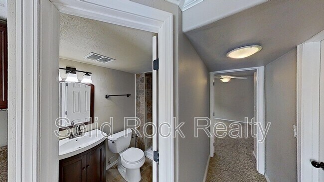 Building Photo - 4642 Crow Creek Dr
