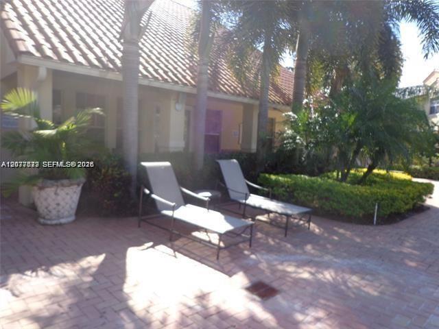 Building Photo - 1267 SW 46th Ave