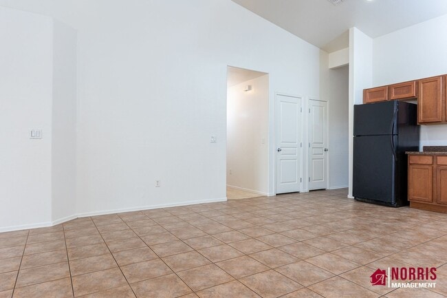 Building Photo - Perfect Home, Location and Price!