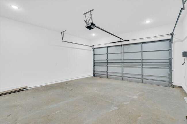 Building Photo - 1703 Nomas St