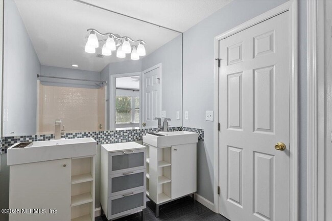 Building Photo - 7552 Scarlet Ibis Ln
