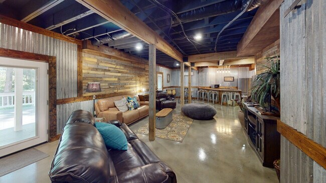 Building Photo - 2196 Major Loring Way SW