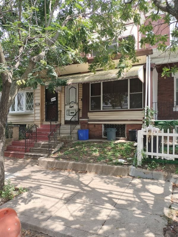 Primary Photo - 1129 S 56th St