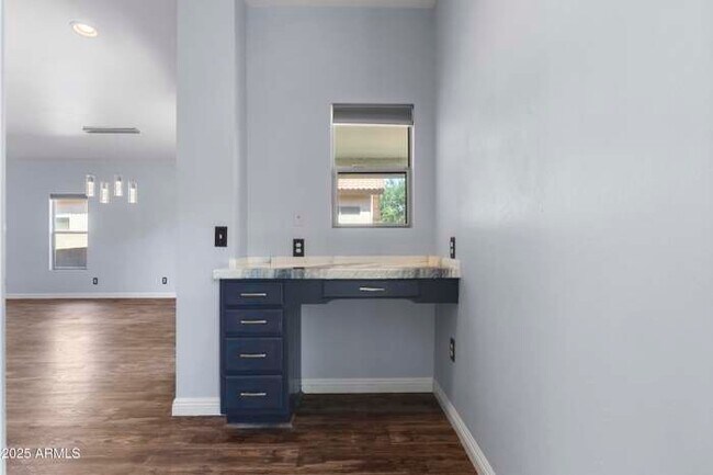 Building Photo - 12909 W Aster Dr