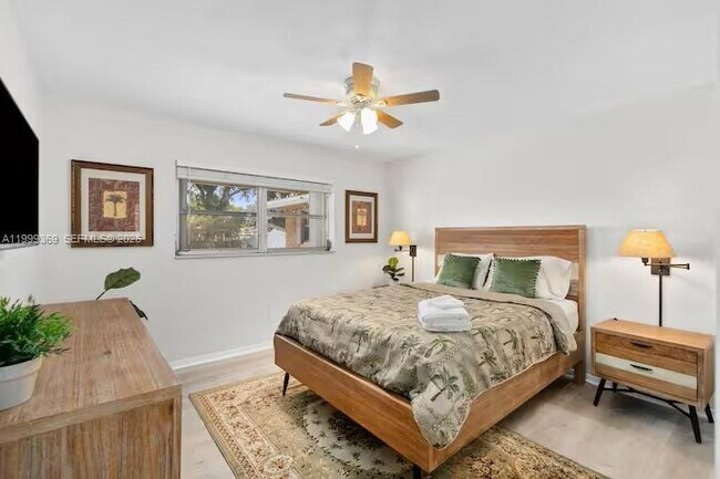 Building Photo - 108 SE 4th Terrace