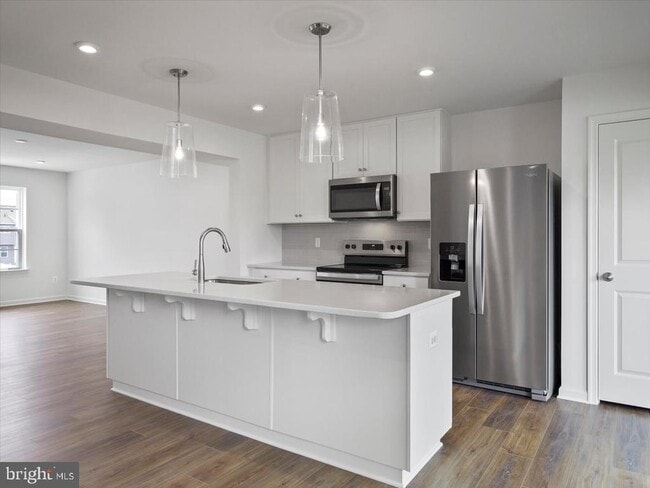 Building Photo - 258 Clifton Mnr