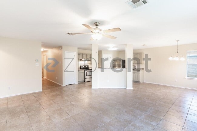 Building Photo - 419 Indian Meadow Dr