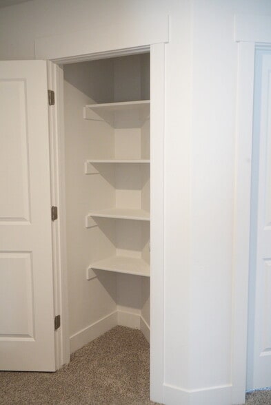 Building Photo - 1396 N 1780 E