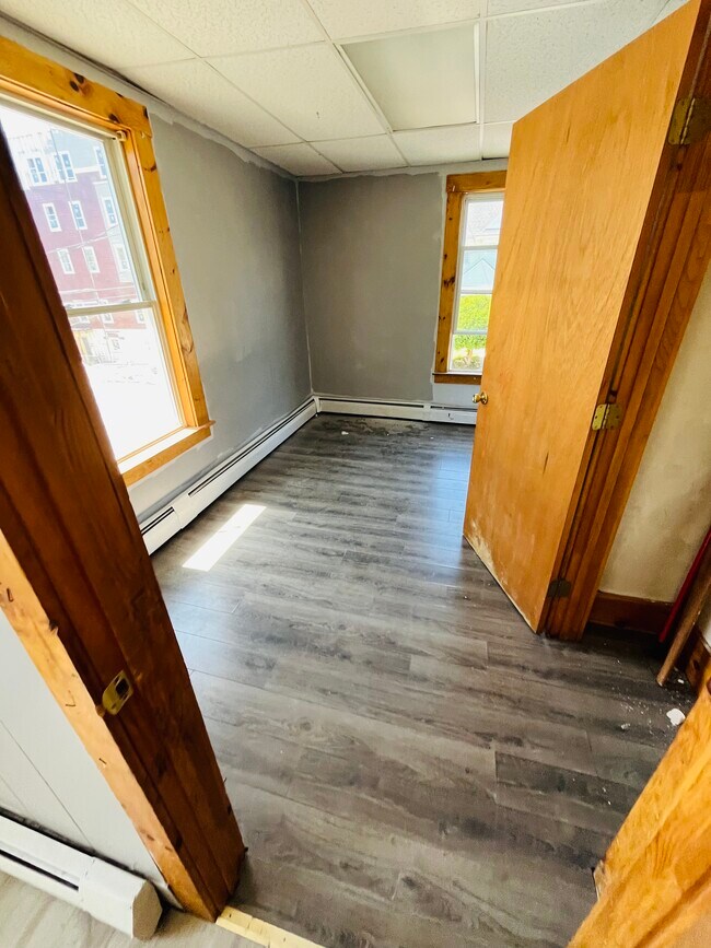 Building Photo - 25 Maine Ave