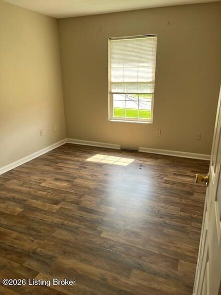 Building Photo - 1711B Cliff Ridge Ct