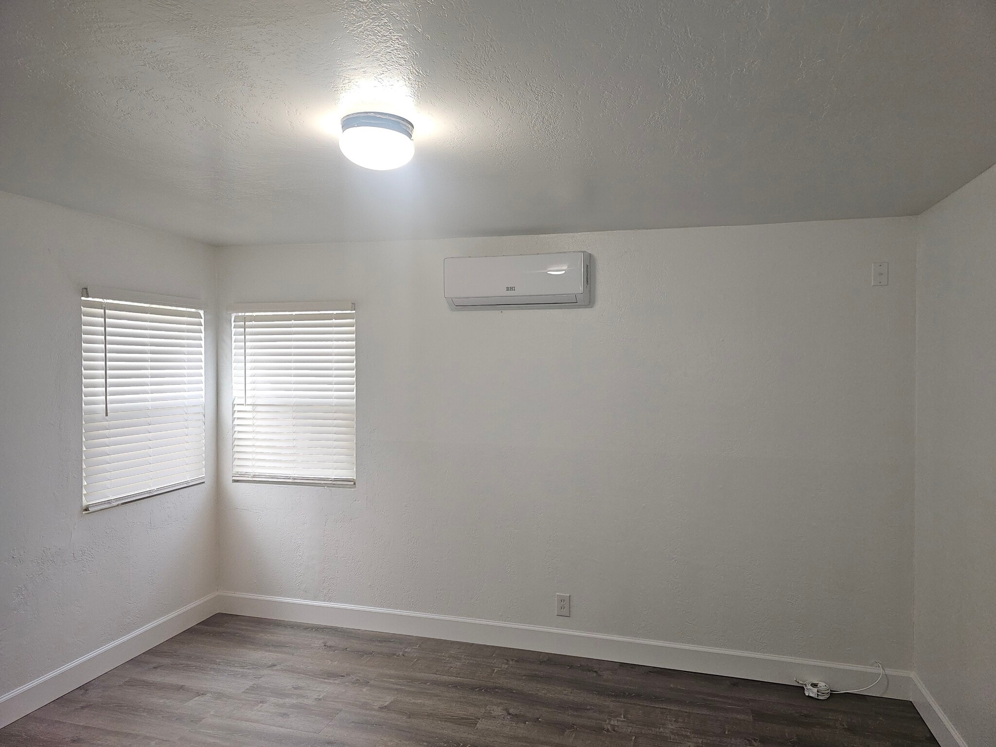 Bed room - 1842 Lynwood Dr