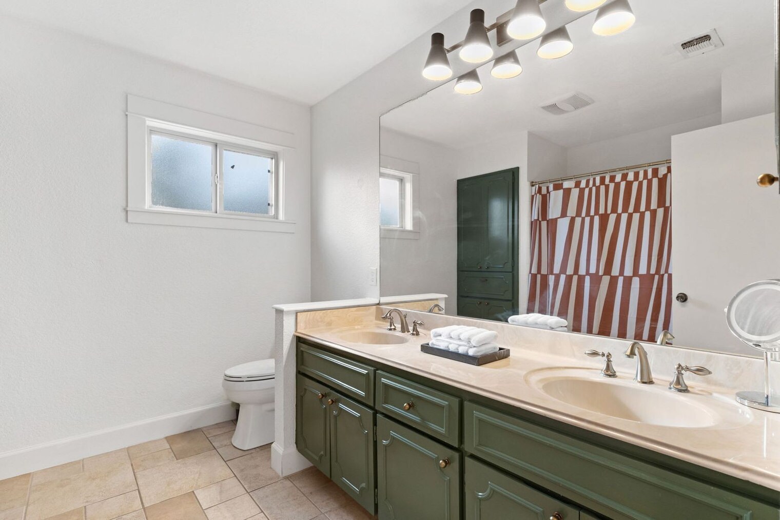 Building Photo - 2922 Sky Cliff St