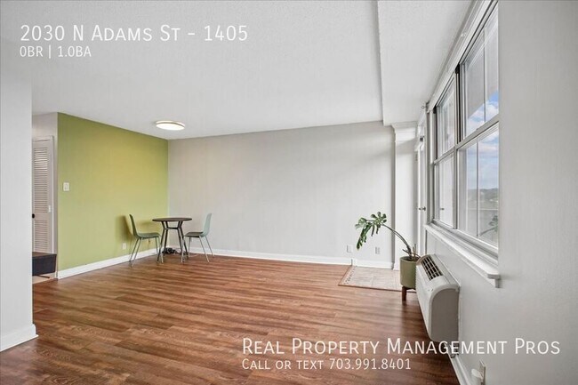 Building Photo - 2030 N Adams St
