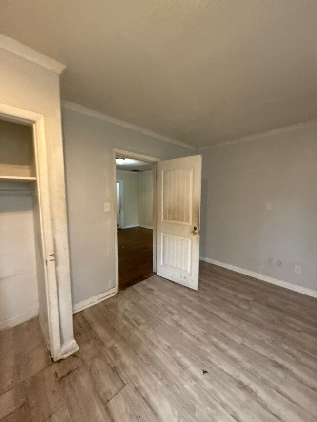 Building Photo - 719 Craft Rd