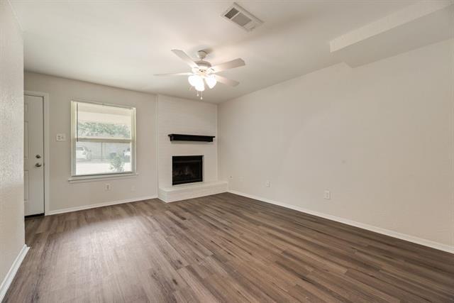 Building Photo - 105 Wildwood Ct