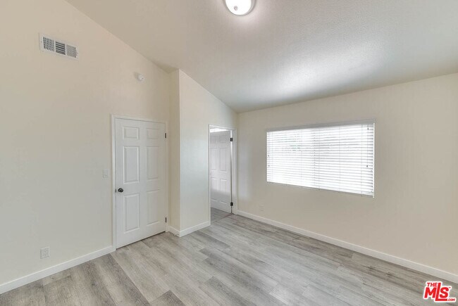 Building Photo - 13810 Funston Ave