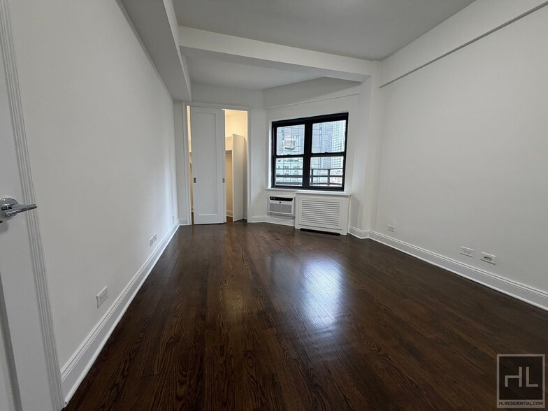 Building Photo - EAST 57 STREET