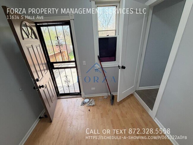 Building Photo - 11634 S Hale Ave