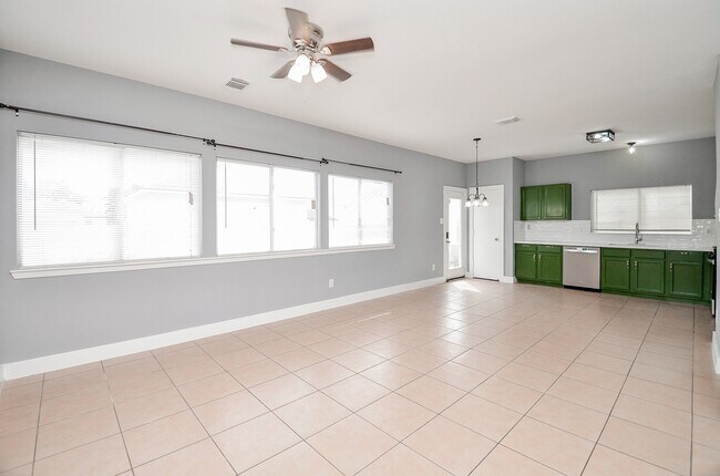 Building Photo - 11924 Prior Park Dr