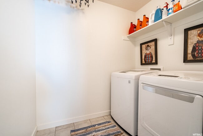 Building Photo - 5166 E Moab Rim Ct
