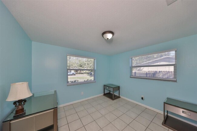 Building Photo - 6025 Florida Cir S