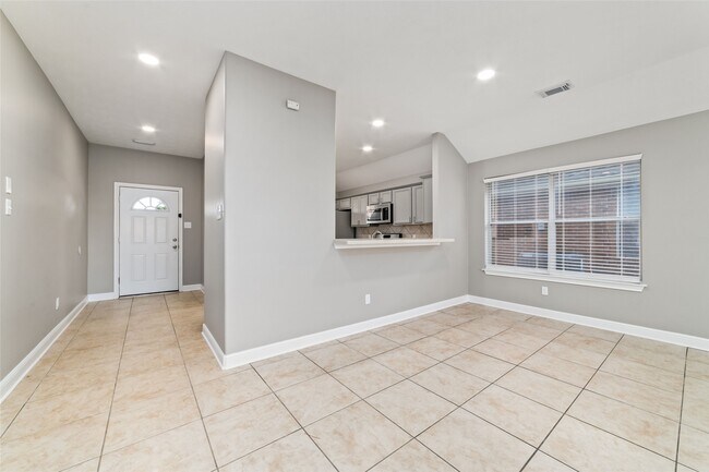 Building Photo - 12266 Noco Dr