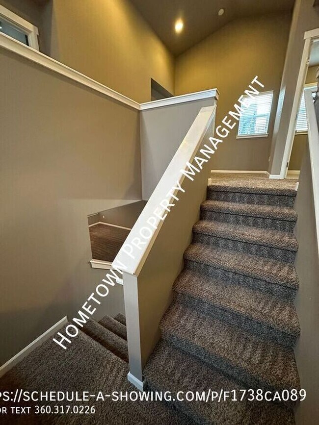 Building Photo - 7011 Prism St SE