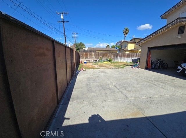 Building Photo - 8617 Hickory St