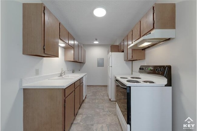 Building Photo - 7011 W Sheriac Cir