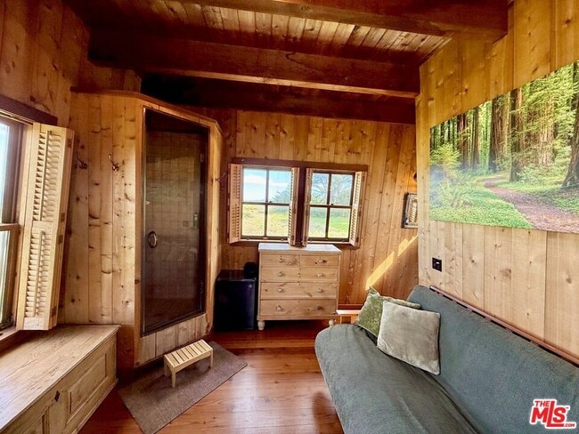 Building Photo - 45340 Little Lake St