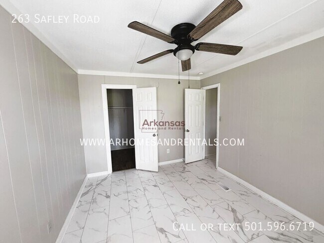 Building Photo - 263 Safley Rd