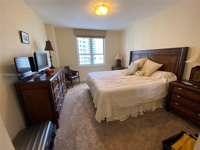 Building Photo - 701 Brickell Key Blvd