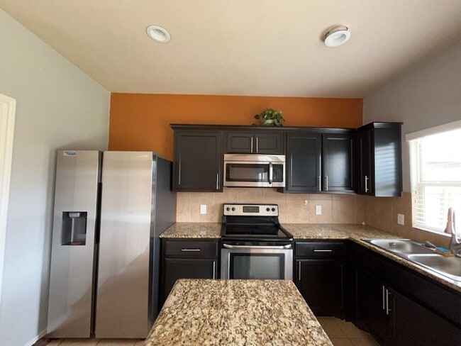 Building Photo - 6308 Spring Buck Run