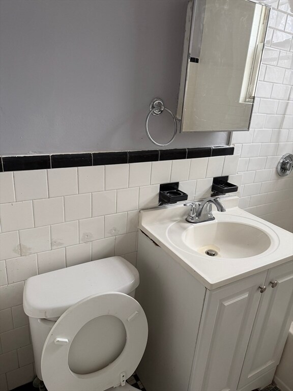 Building Photo - 229 Jackson St