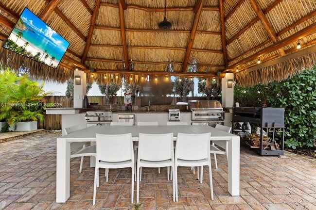 Building Photo - 12930 Oleander Rd