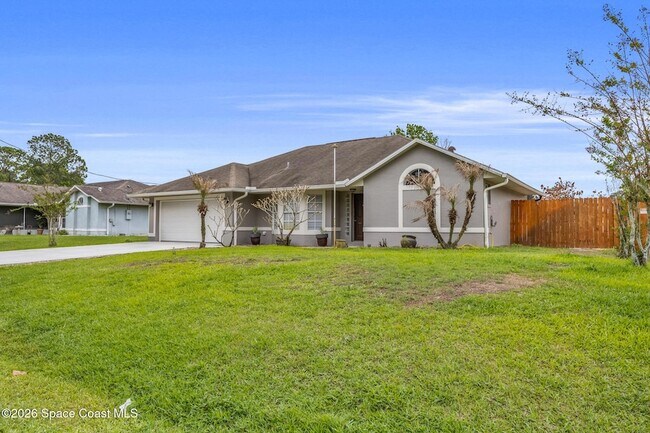 Building Photo - 5695 Graham St