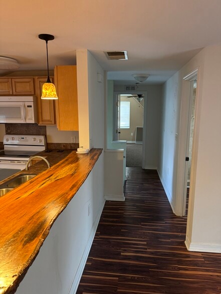 Kitchen and hallway - 312 1/2 S Alabama Ave