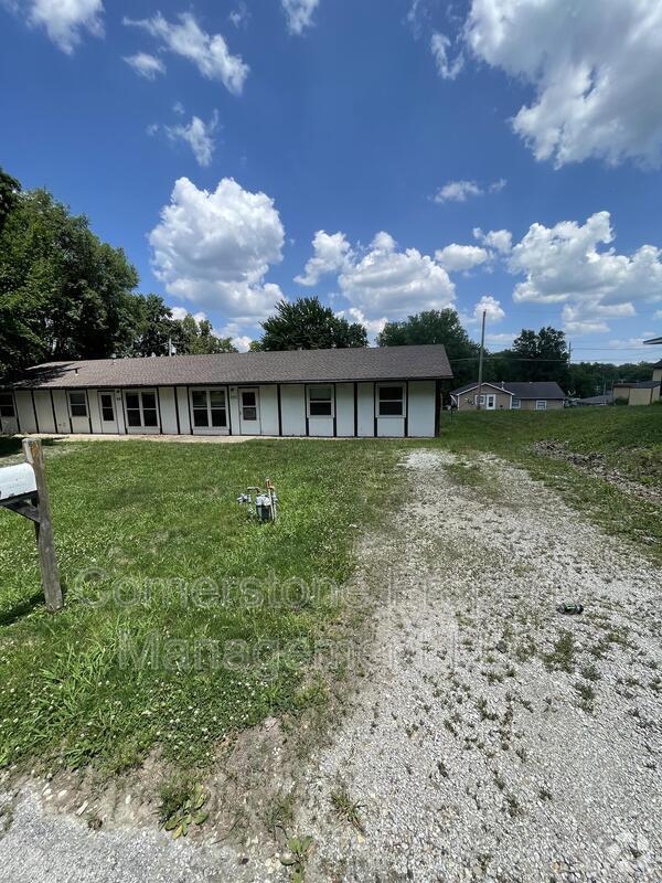 Building Photo - 618 Birch St