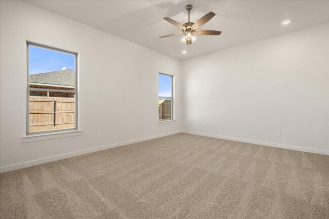 Building Photo - Beautiful New Build Home in Cypress Ranch!