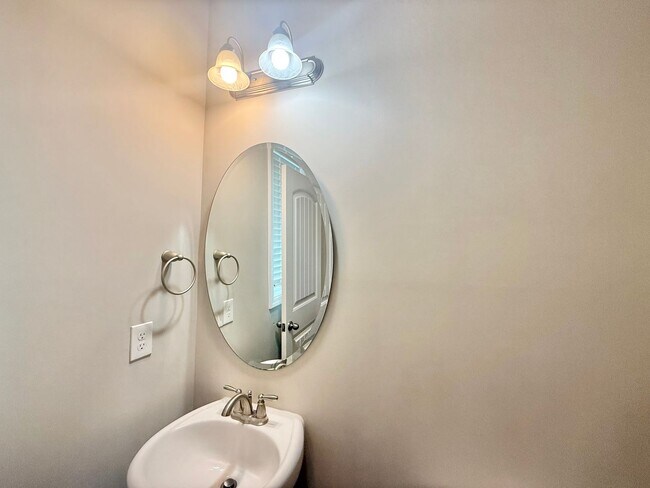 Building Photo - Gorgeous 4BD, 2.5BA Clayton Home with a Fenced Yard in the Desirable Riverwood Community