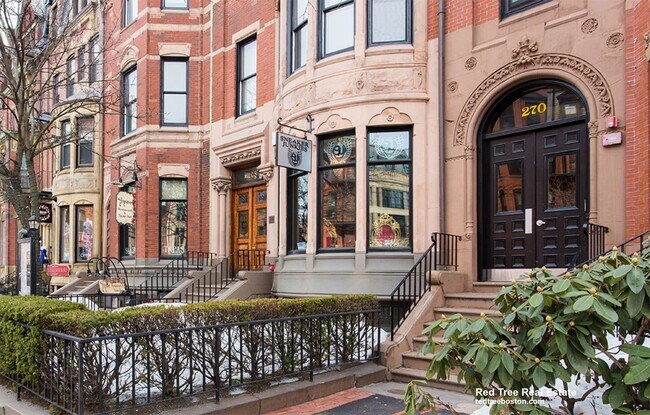 Building Photo - 270 Newbury St