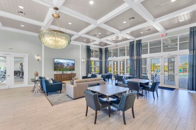 Building Photo - 12523 NW Copper Creek Dr