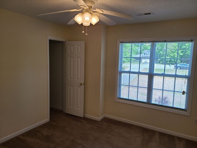 Building Photo - Unfurnished 3 Bedroom 2 bath home in Sneads Ferry - Creeks Edge Community