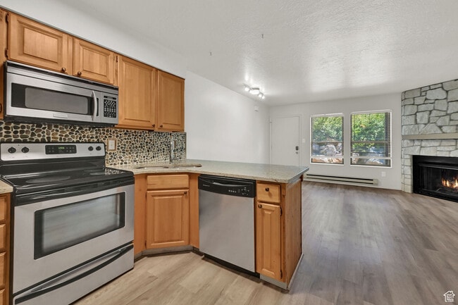 Building Photo - 3615 N Wolf Ldg Dr