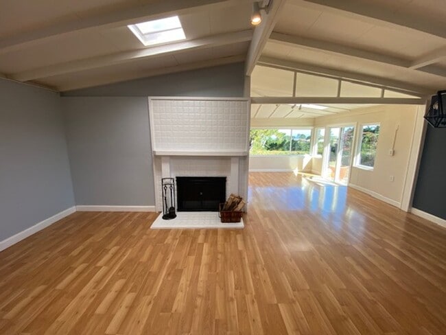 Building Photo - Pacific Grove Mid-Century Modern style home