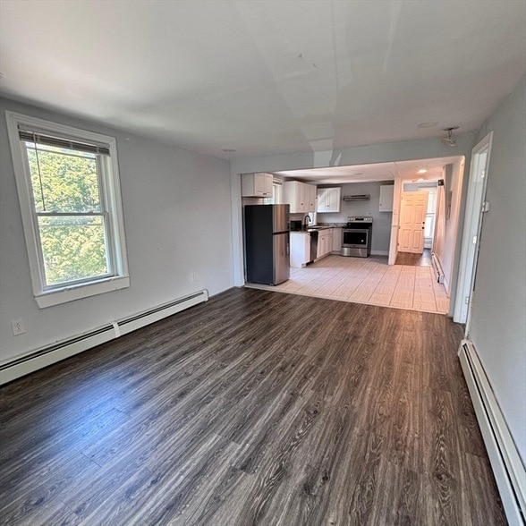 Building Photo - 100 Broad St