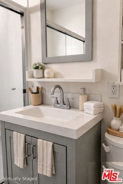 Building Photo - 15061 Moorpark St