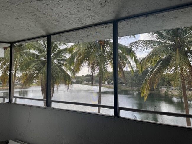 Building Photo - 8335 SW 152nd Ave