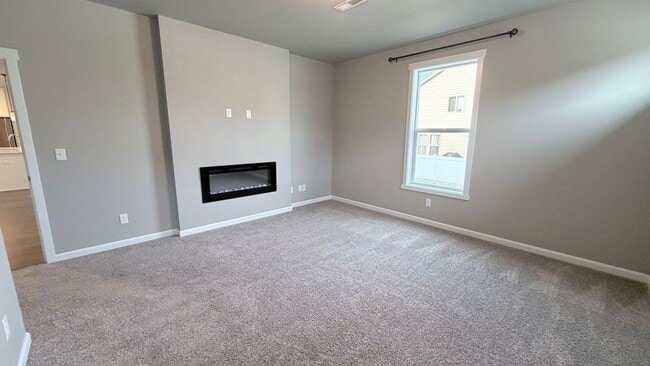 Building Photo - 7110 S Hever St